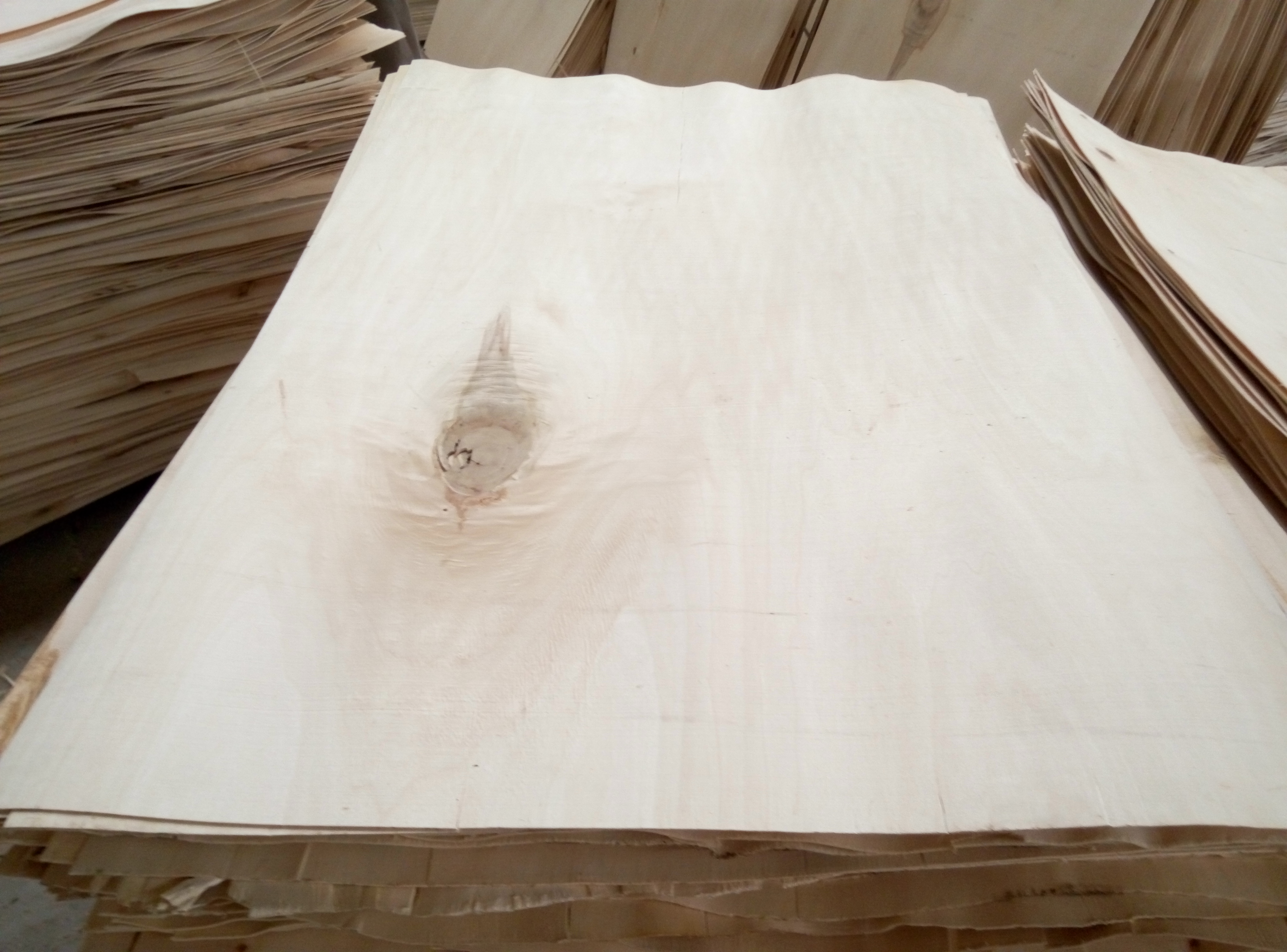 LVL veneer grades are as per manufacturers specifications.(图2)