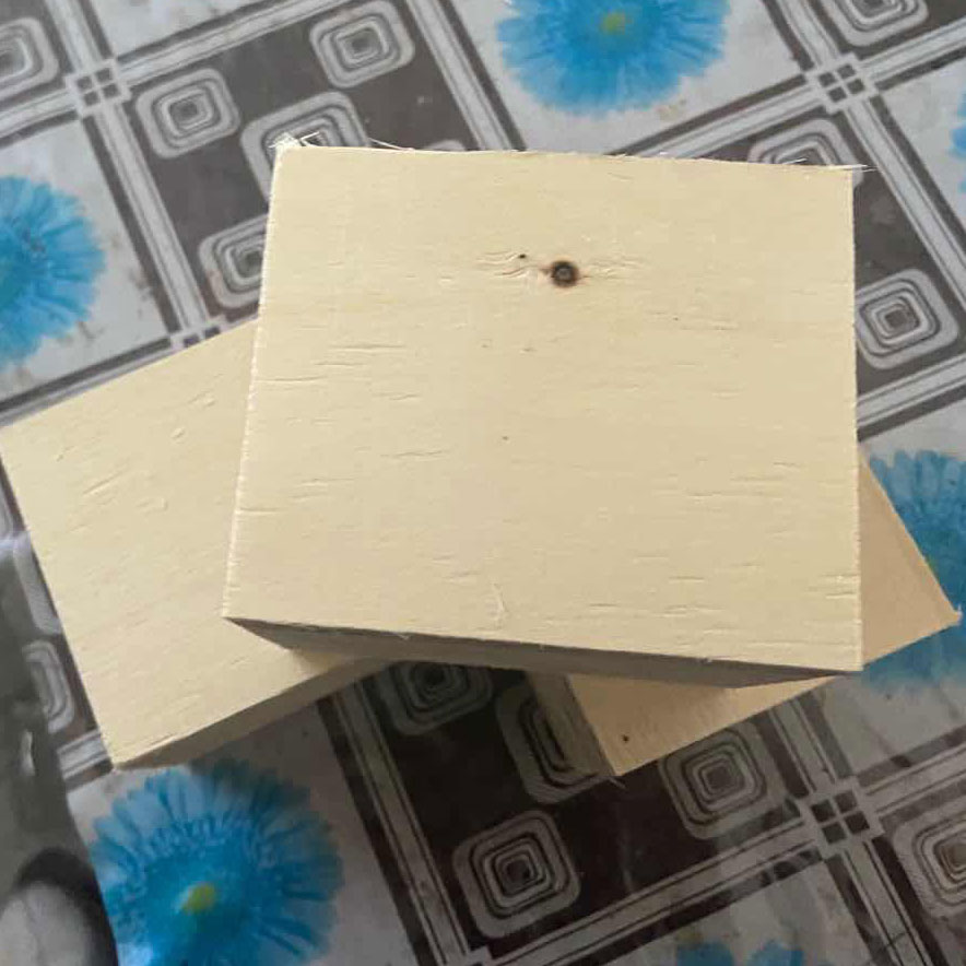 different sizes wooden pallet foot chip block(图2)
